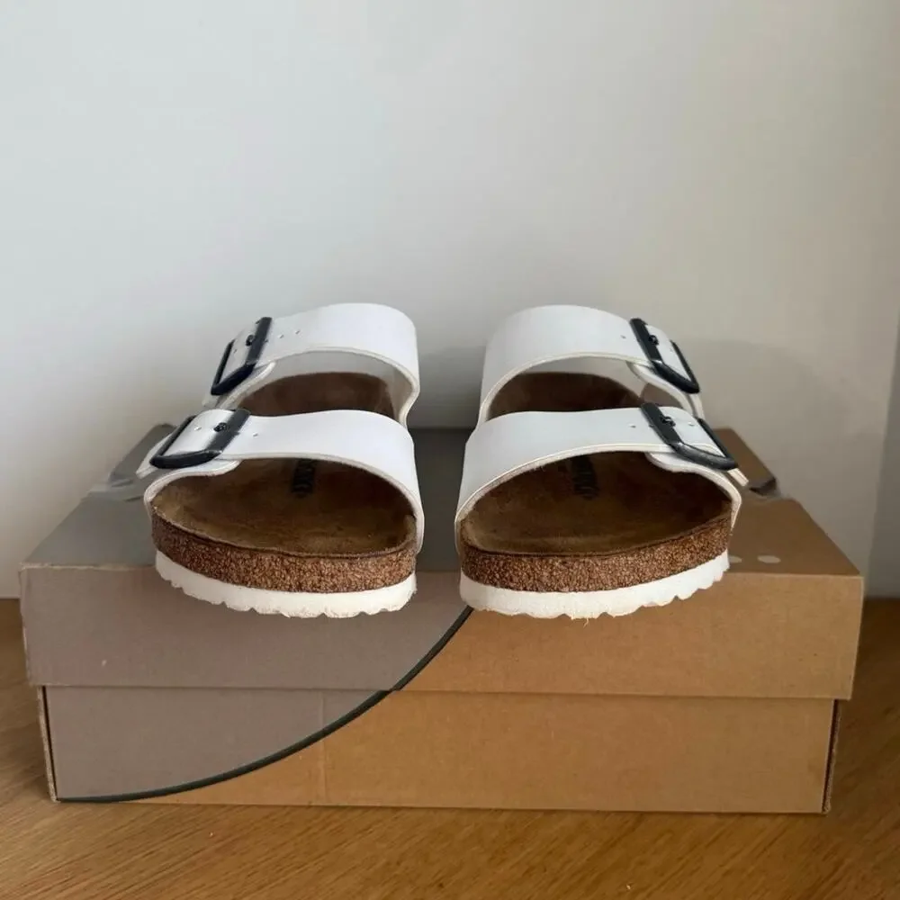 Birkenstock Arizona White Unisex Slip On Sandals- Men 7- Women 9